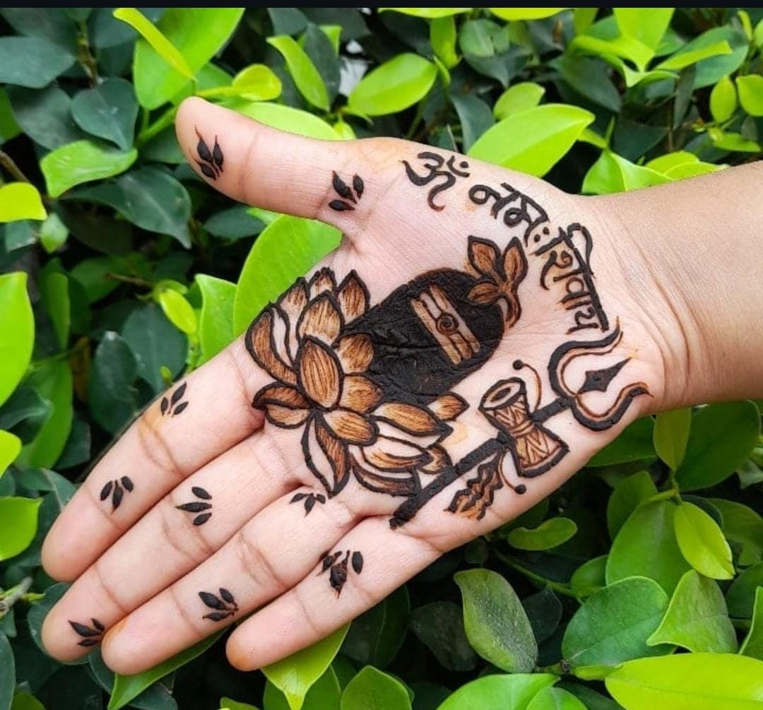 Another detailed Mehndi design for Mahashivratri.